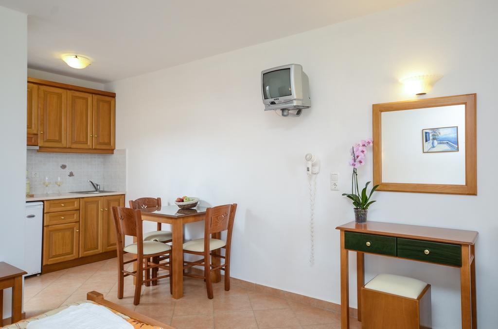 Agnadi Hotel Agia Anna  Bagian luar foto