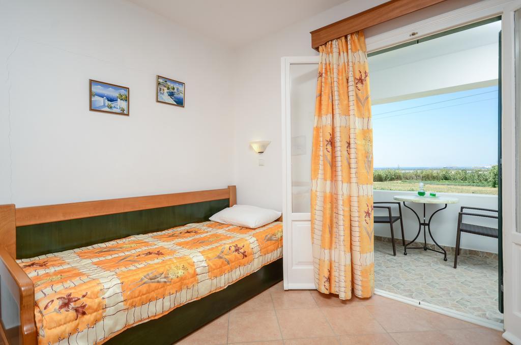 Agnadi Hotel Agia Anna  Bagian luar foto