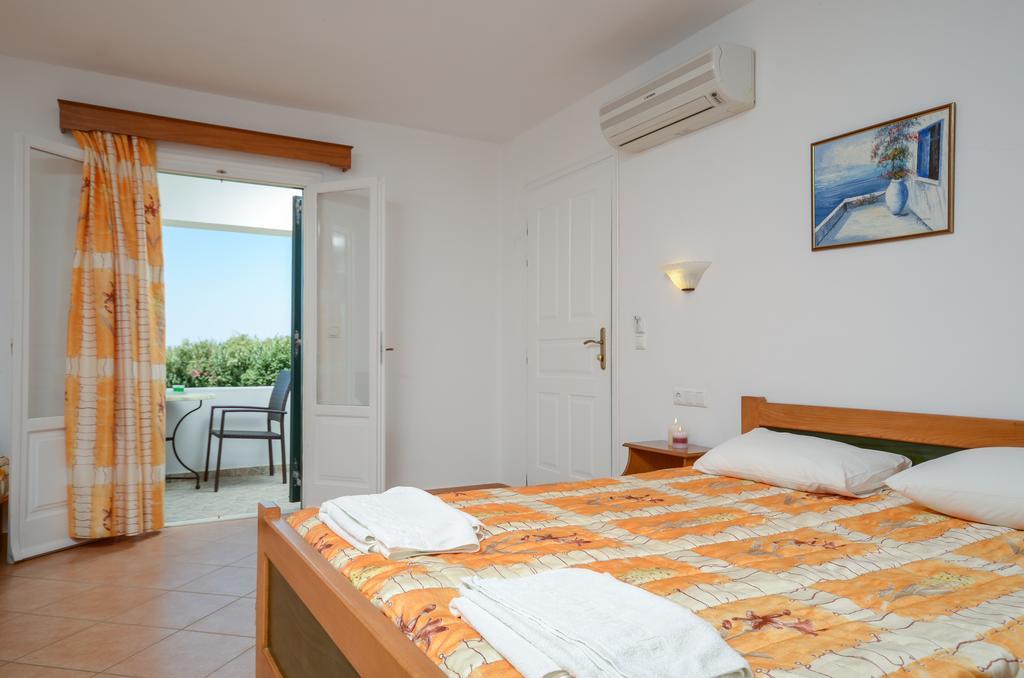 Agnadi Hotel Agia Anna  Bagian luar foto